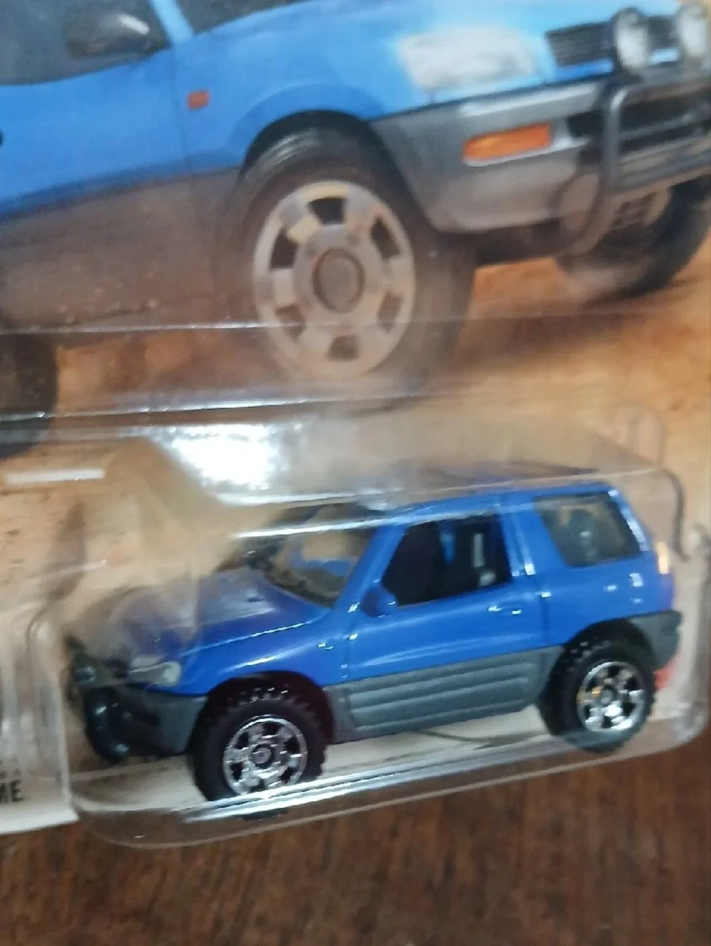 Matchbox 1997 Toyota RAV4 Off-Road Toy - Blue